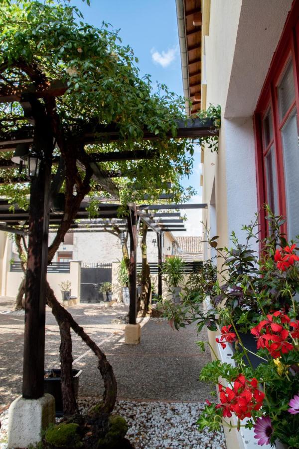 Hotel & Gastronomie - La Table De L'Europe Villeréal Exterior foto